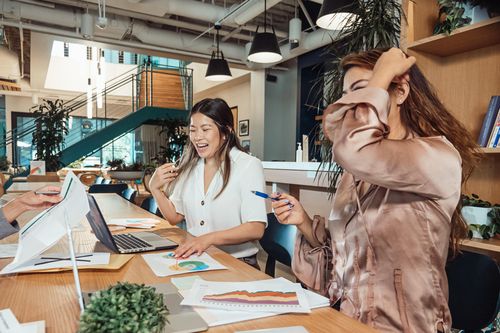 Nhân viên mong có văn phòng đẹp, được sếp hỗ trợ chi phí