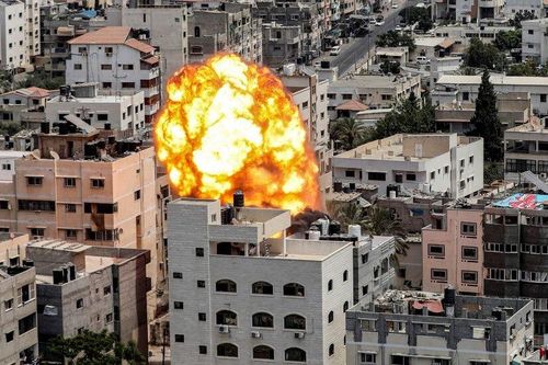Giao tranh khốc liệt ở Dải Gaza, Hamas vẫn đứng ngoài