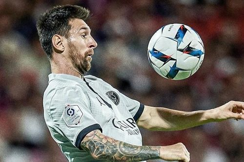 Messi vào top 3 chân sút ghi nhiều bàn nhất lịch sử