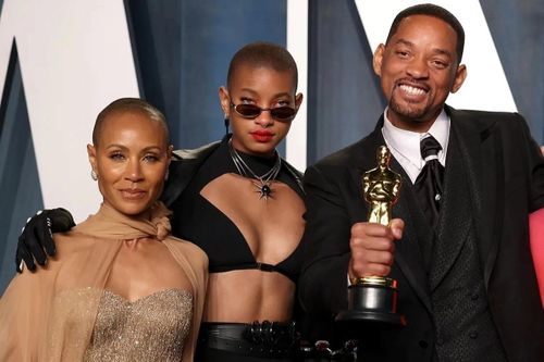 Willow Smith bênh vực bố: 'Bản chất con người là phạm sai lầm'