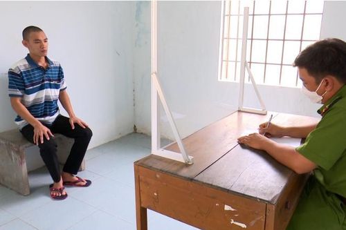 An Giang: Bắt đối tượng dùng gạch ném vỡ kính xe khách