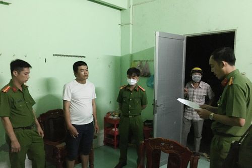Bắt hai đối tượng cướp xe máy của phụ nữ lúc rạng sáng