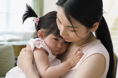 4 điều cha mẹ tuyệt đối đừng làm trước mặt con cái