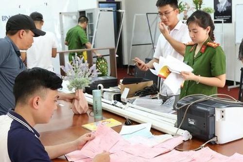 Kêu gọi đầu tư sàn Forex rồi xóa sạch dữ liệu chiếm đoạt tiền