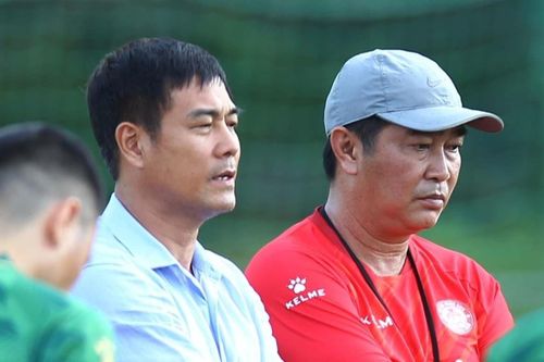 Chủ tịch Hữu Thắng thay HLV Trần Minh Chiến