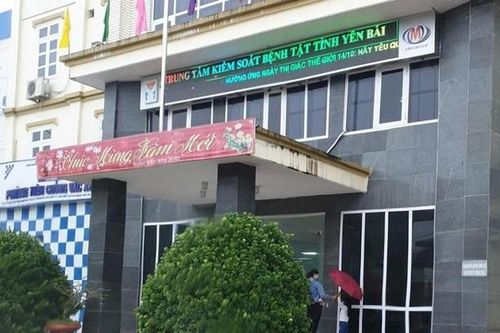 Kỷ luật Phó Giám đốc Sở Y tế Yên Bái
