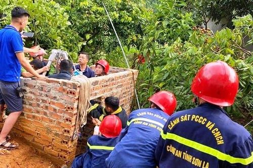 Người phụ nữ rơi xuống giếng nước sâu 20m tử vong