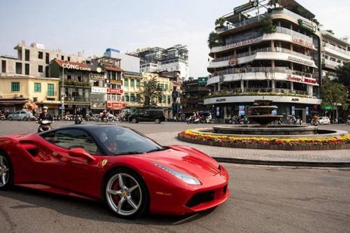 Siêu xe Ferrari bị tai nạn tại Long Biên trong diện triệu hồi do lỗi phanh