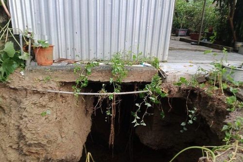 Sụt lún ở Quỳ Hợp: Chủ tịch UBND tỉnh Nghệ An tiếp tục chỉ đạo xử lí