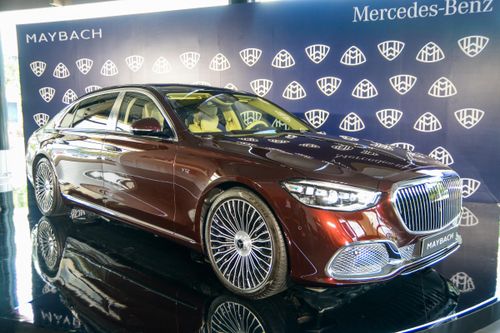 Cận cảnh Mercedes-Maybach S 680 chính hãng giá 16 tỷ đồng