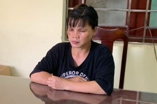 Khởi tố người phụ nữ dùng dao quắm cắt cổ chồng