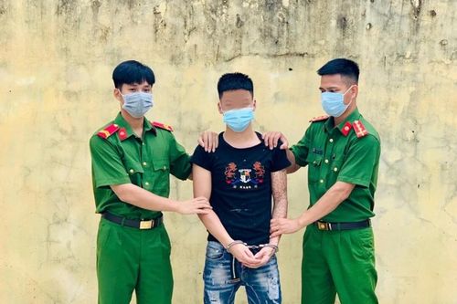 Hiếp dâm thiếu nữ 17 tuổi không có khả năng tự vệ rồi bỏ trốn