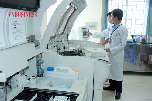 Từ 'xung đột lợi ích' mua sắm vật tư thiết bị y tế đến chuyện giám sát hoạt động đấu thầu
