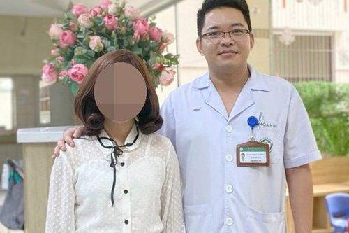 2 trẻ mắc sốt xuất huyết biến chứng cực nặng thoát chết