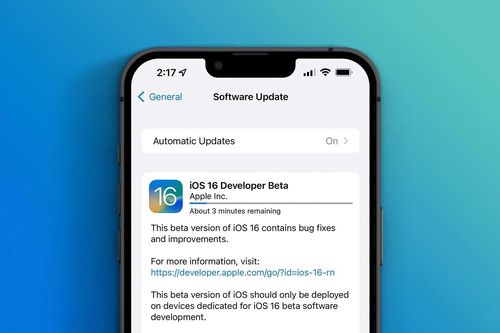 Apple ép một trang web đóng cửa