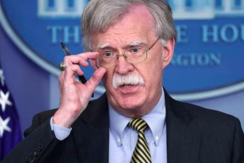 Mỹ buộc tội người Iran định ám sát cố vấn của chính quyền Trump