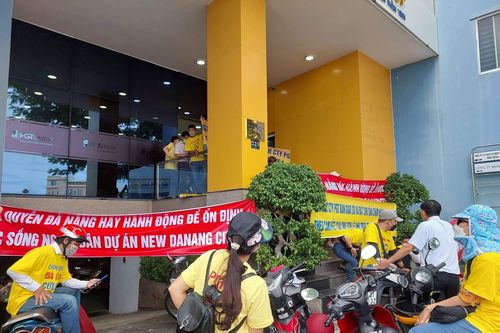 Khách vây trụ sở đòi sổ đỏ dự án New Danang City