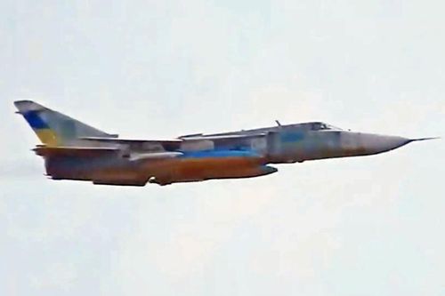 'Kiếm sĩ' Su-24 Ukraine tái xuất chiến đấu, trang bị tên lửa laser dẫn đường