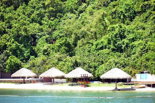 Quảng Ninh: Du khách mất tiền mua vé nhưng không được lên đảo Soi Sim