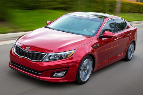 Hơn 250.000 chiếc Kia Optima có thể gây nguy hiểm vì lỗi trần xe
