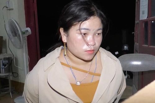 Khởi tố cô gái vận chuyển 120.000 viên ma túy tổng hợp