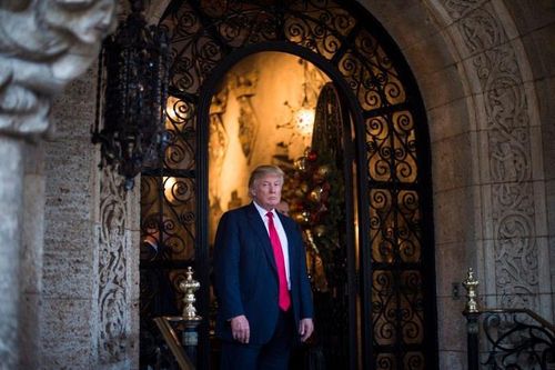 FBI khám xét dinh thự của ông Trump để tìm tài liệu vũ khí hạt nhân