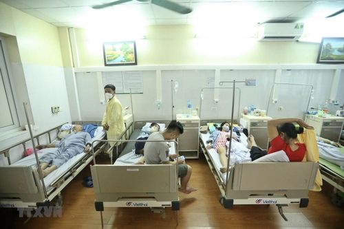 Hình ảnh dịch cúm A đến sớm, nhiều ca phải nhập viện tại Hà Nội