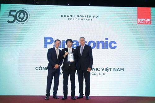 Panasonic tiếp tục được vinh danh Top doanh nghiệp phát triển bền vững