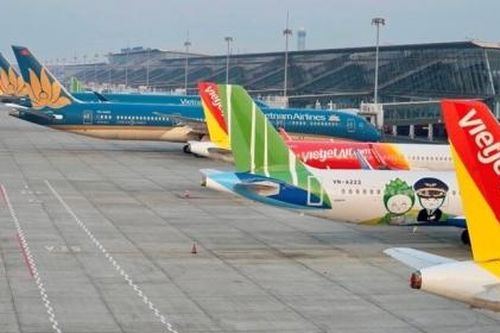 Tiếp tục đề xuất nâng trần giá vé máy bay