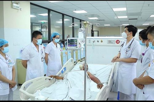 3 thanh niên nhập viện cấp cứu sau 'bữa tiệc' thịt cóc