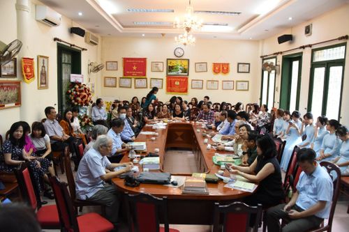 Ra mắt Trung tâm Việt Nam học - lại tiếp tục hành trình