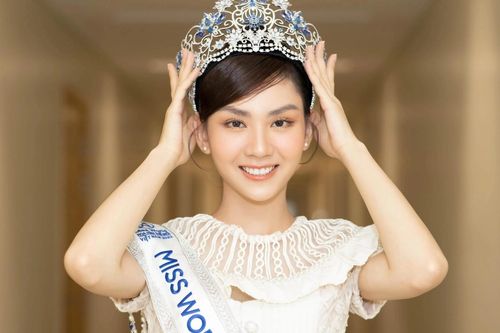 Hoa hậu Mai Phương phản hồi tin được dọn đường để đăng quang
