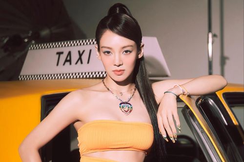 MV mới của SNSD gây tranh cãi