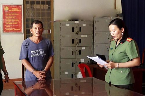 Bắt tạm giam đối tượng tổ chức đưa người xuất cảnh trái phép