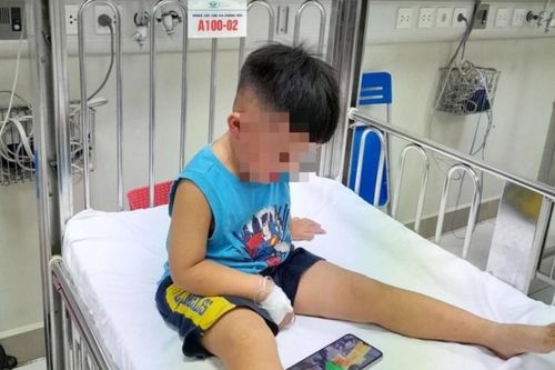 Bệnh viện thông tin sức khỏe bé 3 tuổi nghi bị bạo hành, cho vào tủ cấp đông