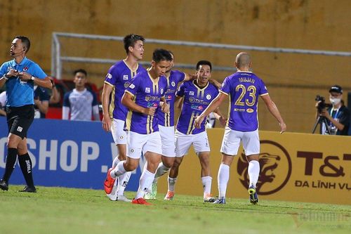 Video bàn thắng Hà Nội 2-1 HAGL: Kịch tính siêu kinh điển V-League