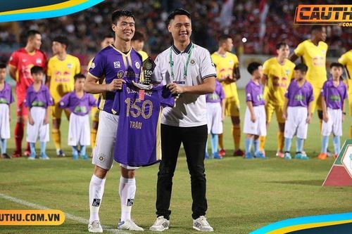 Duy Mạnh: 'Những cuộc đại chiến thế này sẽ nâng tầm bóng đá Việt Nam'