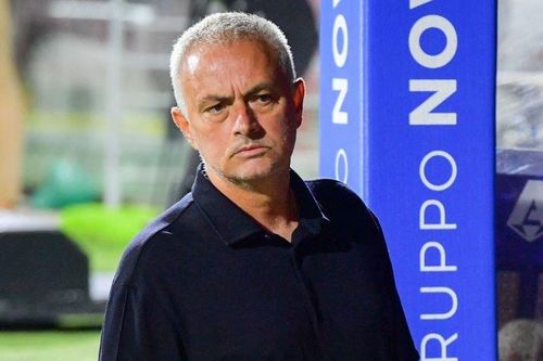 Dybala vô duyên ở trận đấu đầu tiên dưới thời Mourinho