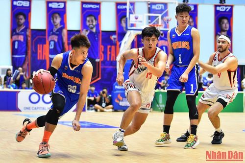 VBA 2022: Cú 'sảy chân' bất ngờ của Hanoi Buffaloes