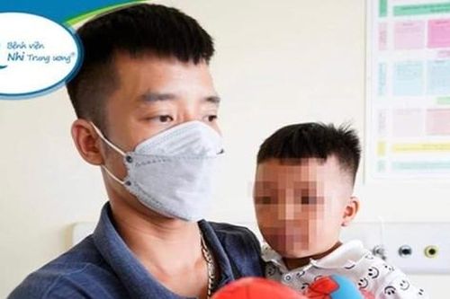 Thông tin mới nhất về sức khỏe bé 3,5 tuổi bị siết cổ nhốt trong tủ cấp đông