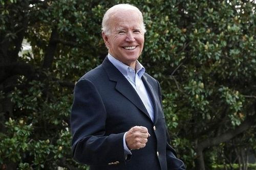 Tổng thống Joe Biden lấy lại niềm tin của người dân Mỹ