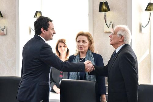 EU bất ngờ 'cứng rắn' trong căng thẳng Kosovo - Serbia