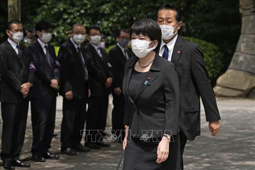 Hai Bộ trưởng Nhật Bản tới viếng đền Yasukuni