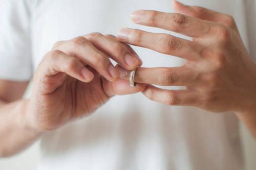 Ly hôn, dắt con rời nhà chồng, không ngờ điều chờ tôi ở nhà đẻ lại là...