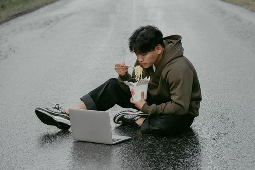 Xin nghỉ phép nhưng vẫn làm việc