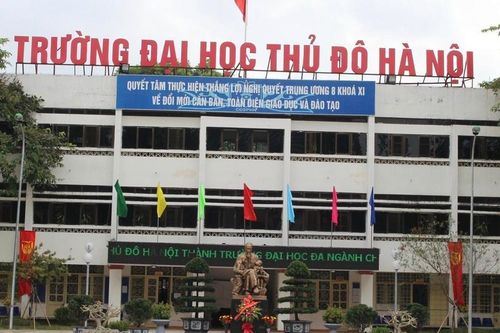 ĐH Thủ đô Hà Nội sẽ đình chỉ công tác thầy giáo bị tố quấy rối nữ sinh