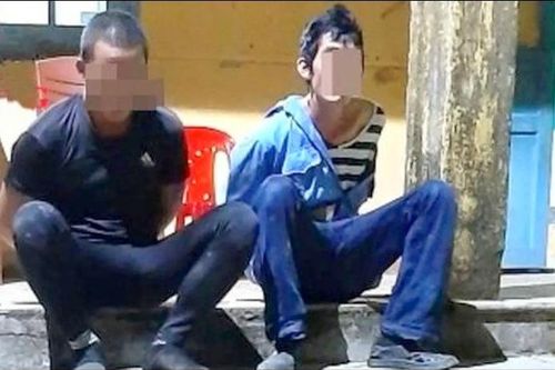 Bắt cẩu tặc 'hành nghề' bằng súng tự chế và bình xịt hơi cay