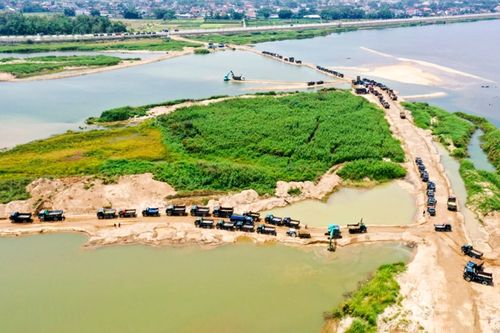 Nhiều chủ mỏ ở Quảng Ngãi bán đất với giá chênh lệch lớn