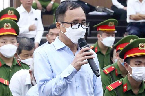 Cựu bí thư Bình Dương nhận trách nhiệm trong vụ bán rẻ 'đất vàng'