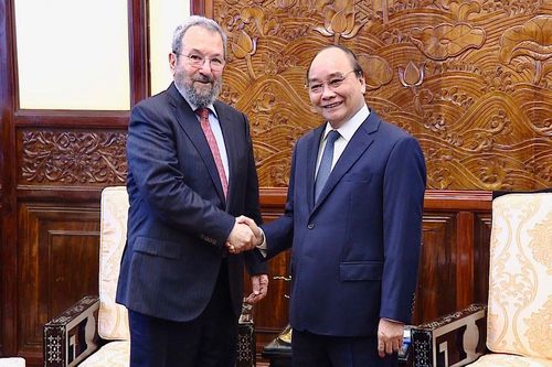 Chủ tịch nước Nguyễn Xuân Phúc tiếp cựu Thủ tướng Israel Ehud Barak
